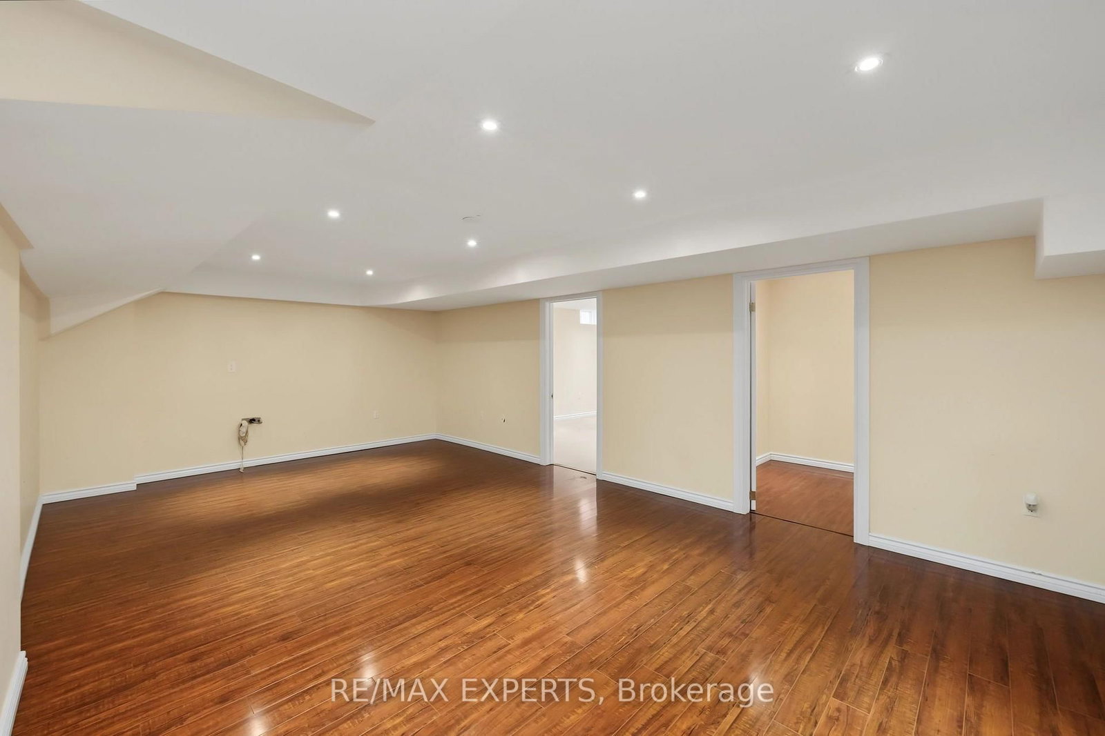 12 Sweet Valerie Court • Vaughan, ON photo 36