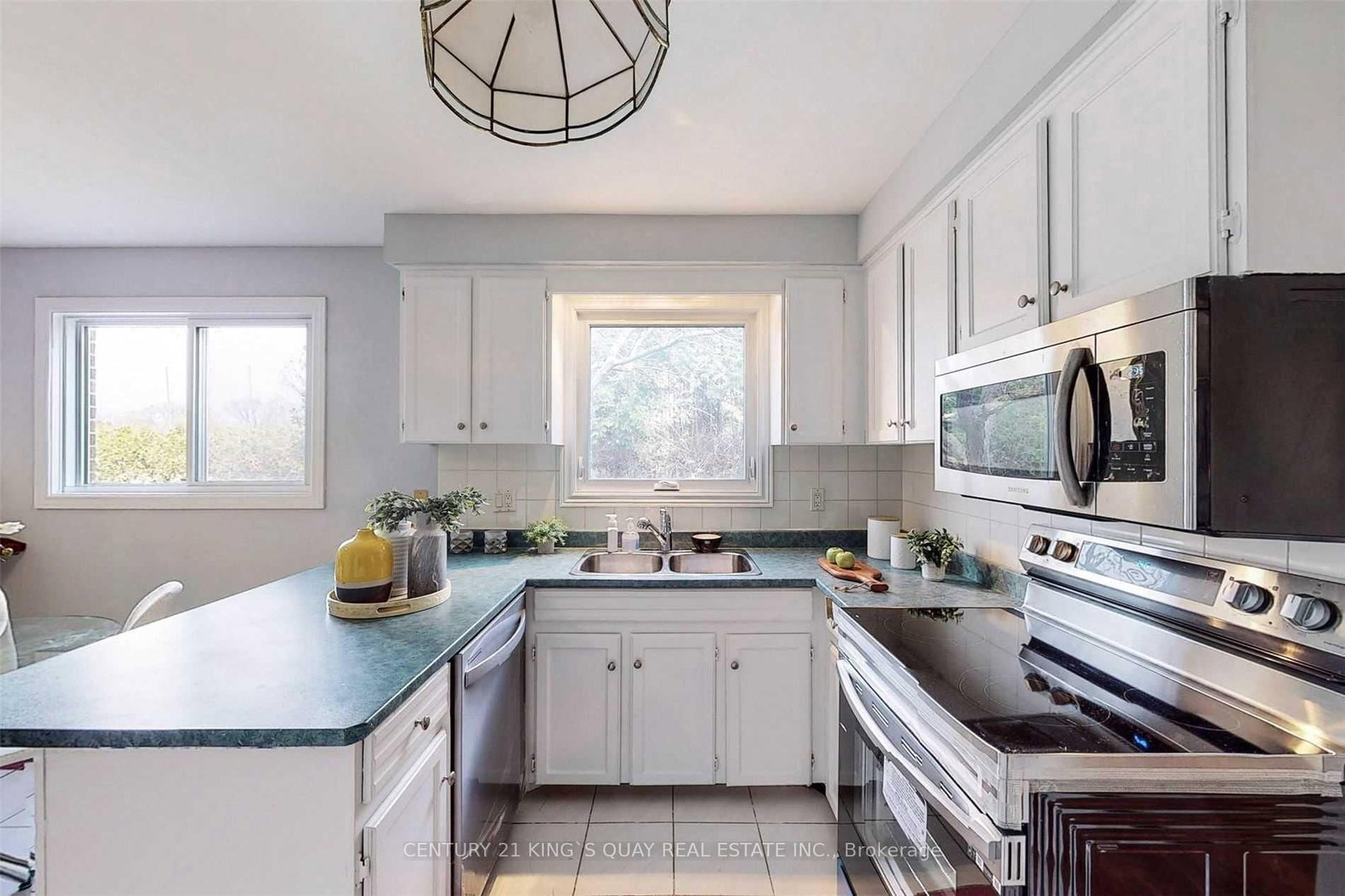 193 Alexander Road • Newmarket, ON photo 15