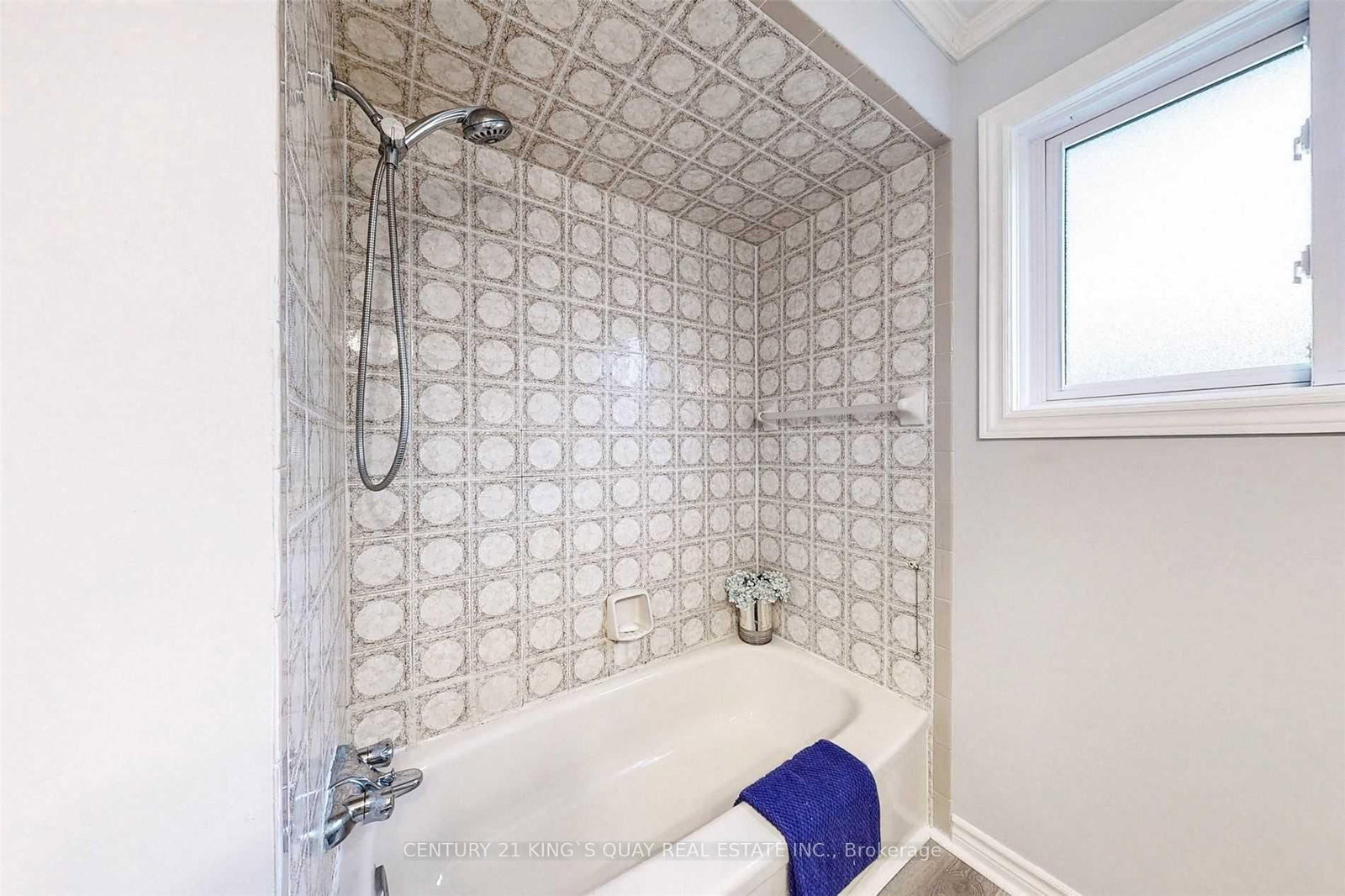 193 Alexander Road • Newmarket, ON photo 33