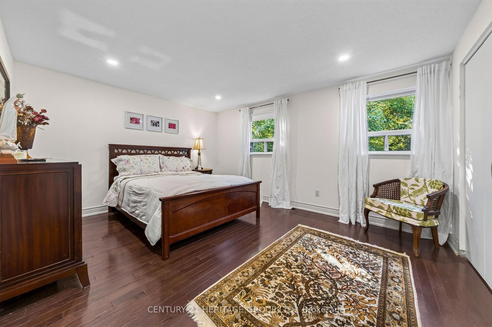 38 Kitsilano Crescent • Richmond Hill, ON photo 11