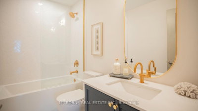 8 Arthur Plaxton Way • Markham, ON photo 3