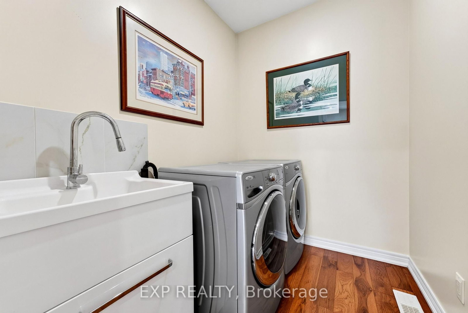 17 Wyndham Circle • Georgina, ON photo 29