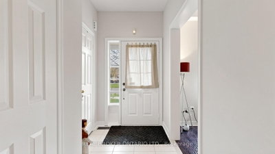 23 Piera Gardens • Markham, ON photo 3