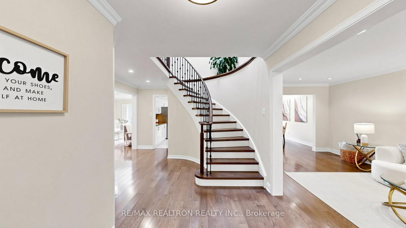 15 Rainey Court