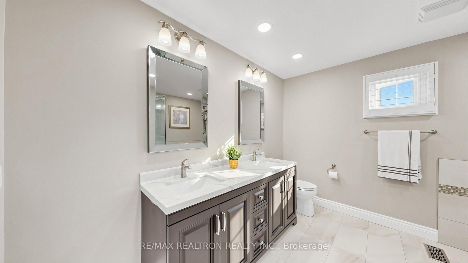15 Rainey Court • Richmond Hill, ON photo 26