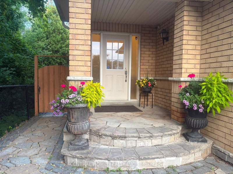 75 Bayswater Avenue