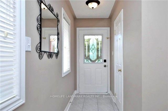 48 Widdifield Avenue