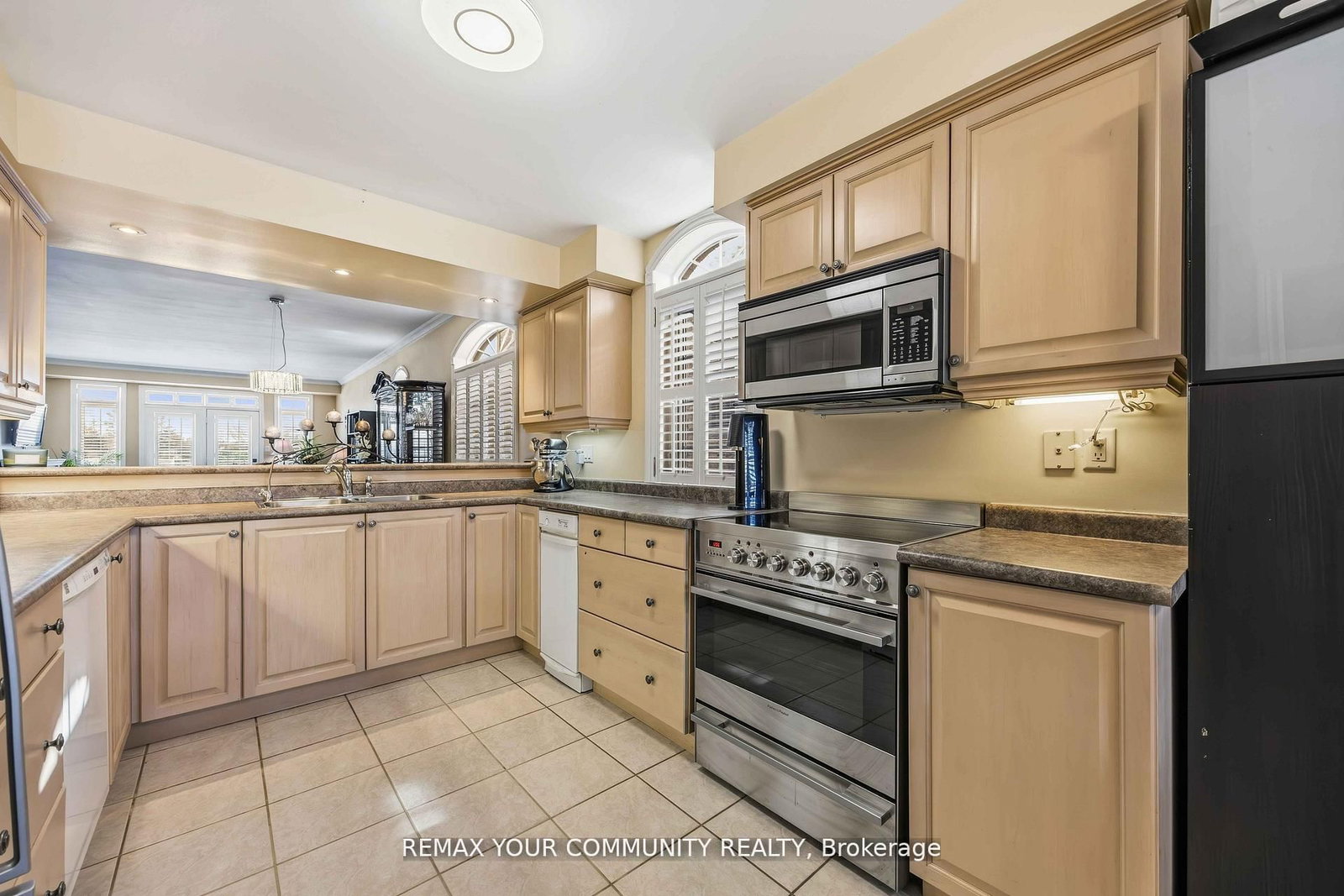 520 Silken Laumann Drive • #17 • Newmarket, ON photo 20