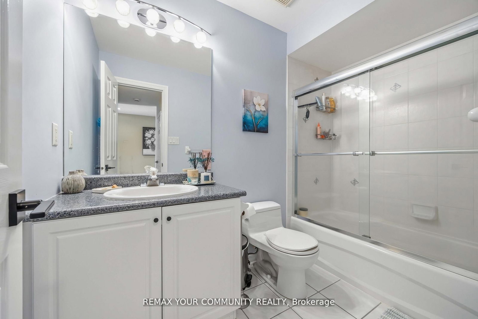 520 Silken Laumann Drive • #17 • Newmarket, ON photo 23