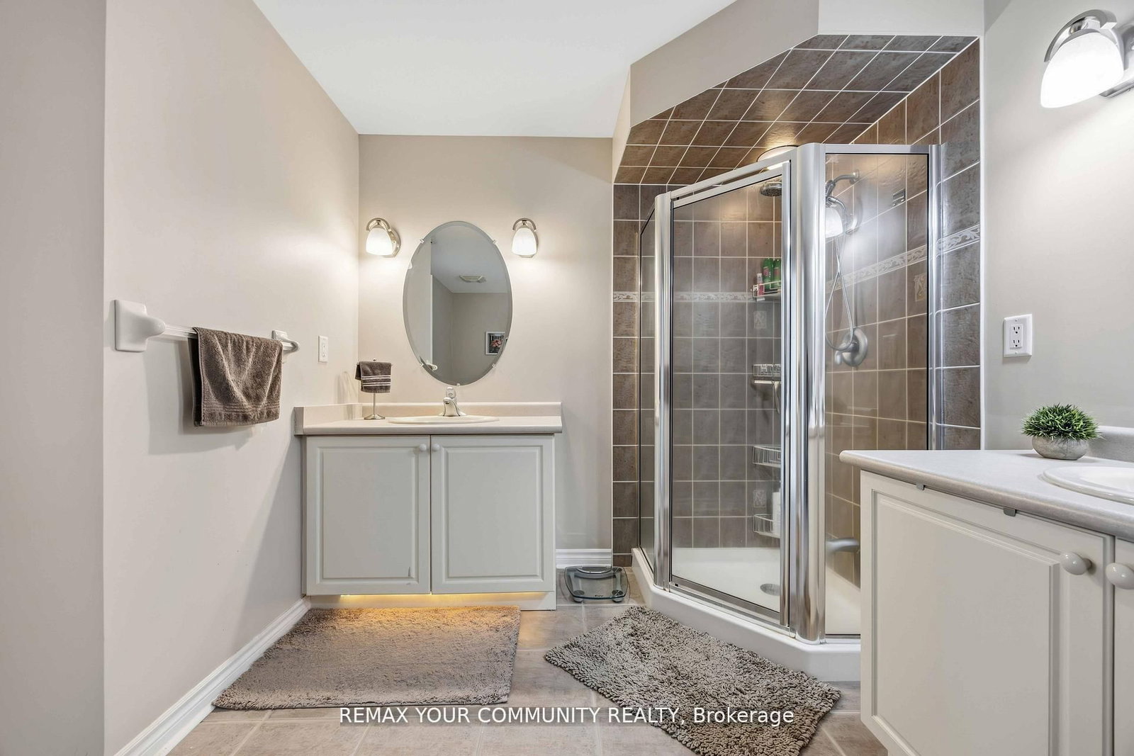 520 Silken Laumann Drive • #17 • Newmarket, ON photo 24