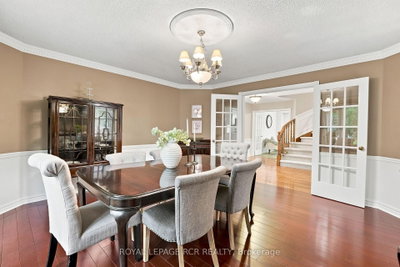 107 Windham Trail • Aurora, ON photo 8