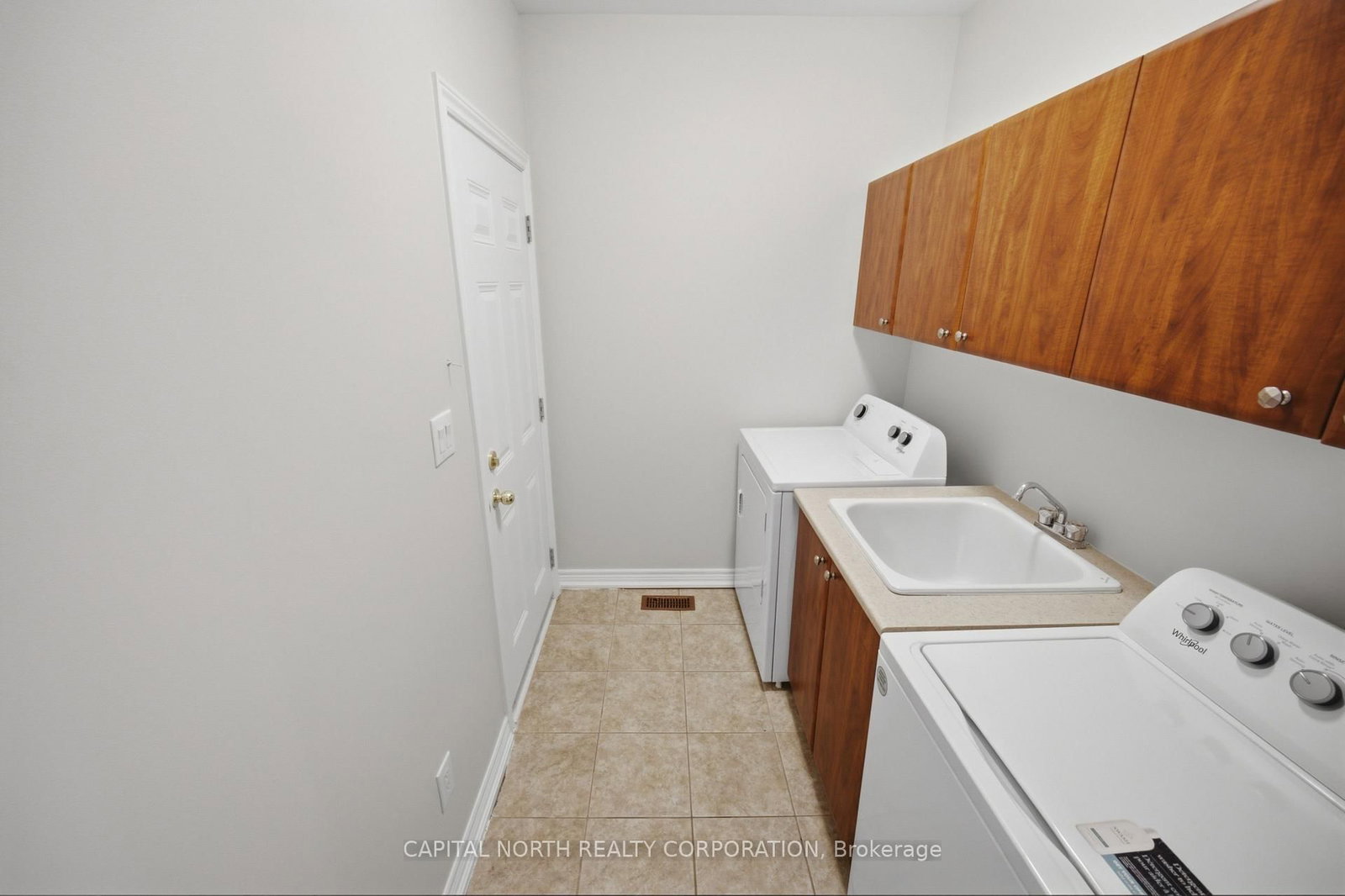 384 William Dunn Crescent • Newmarket, ON photo 18
