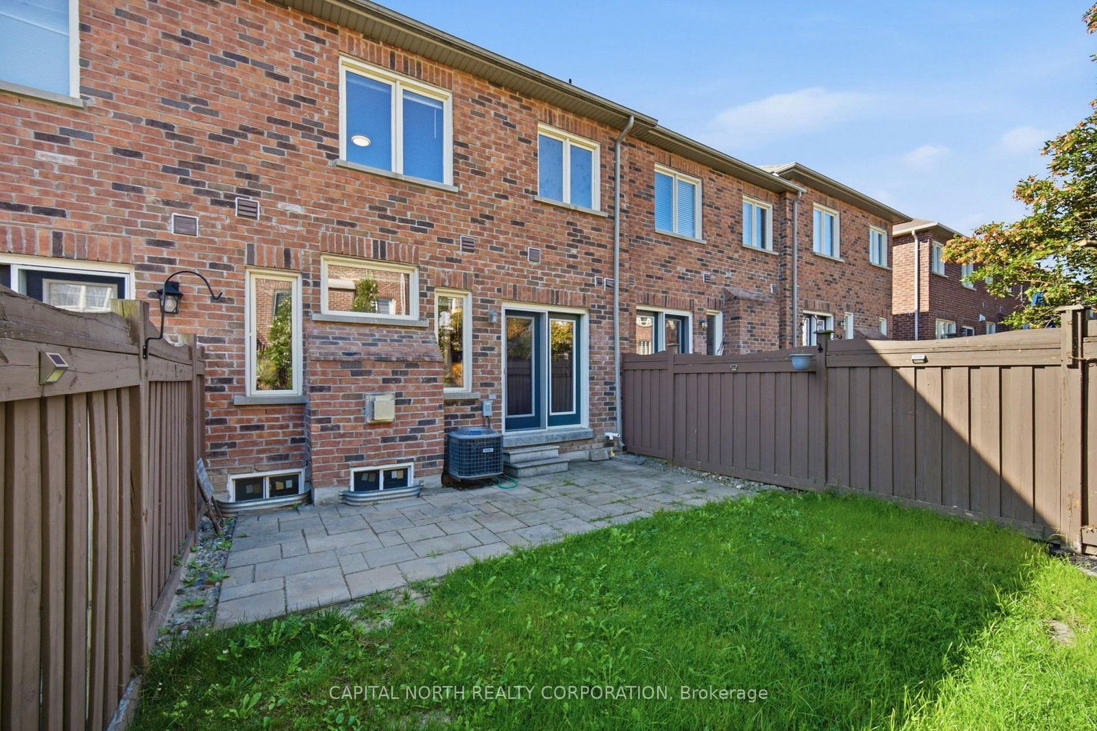 384 William Dunn Crescent • Newmarket, ON photo 34