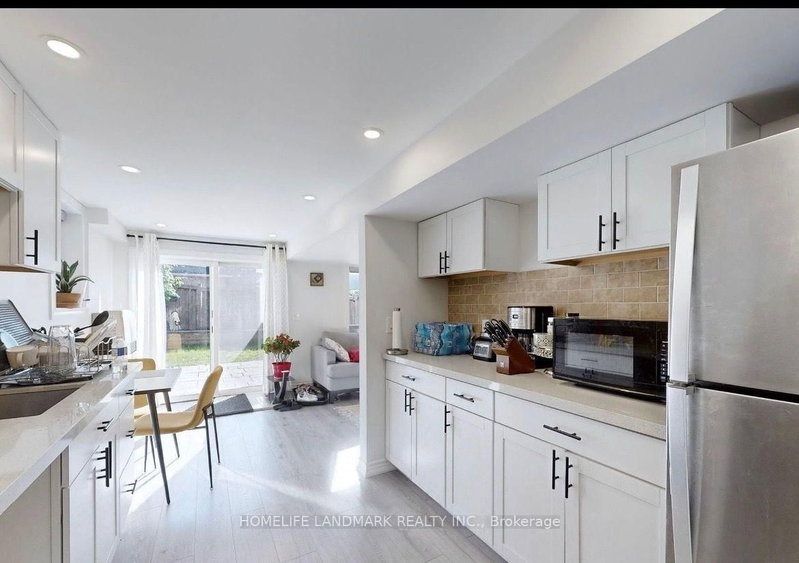 18 Barli Cres photo 5