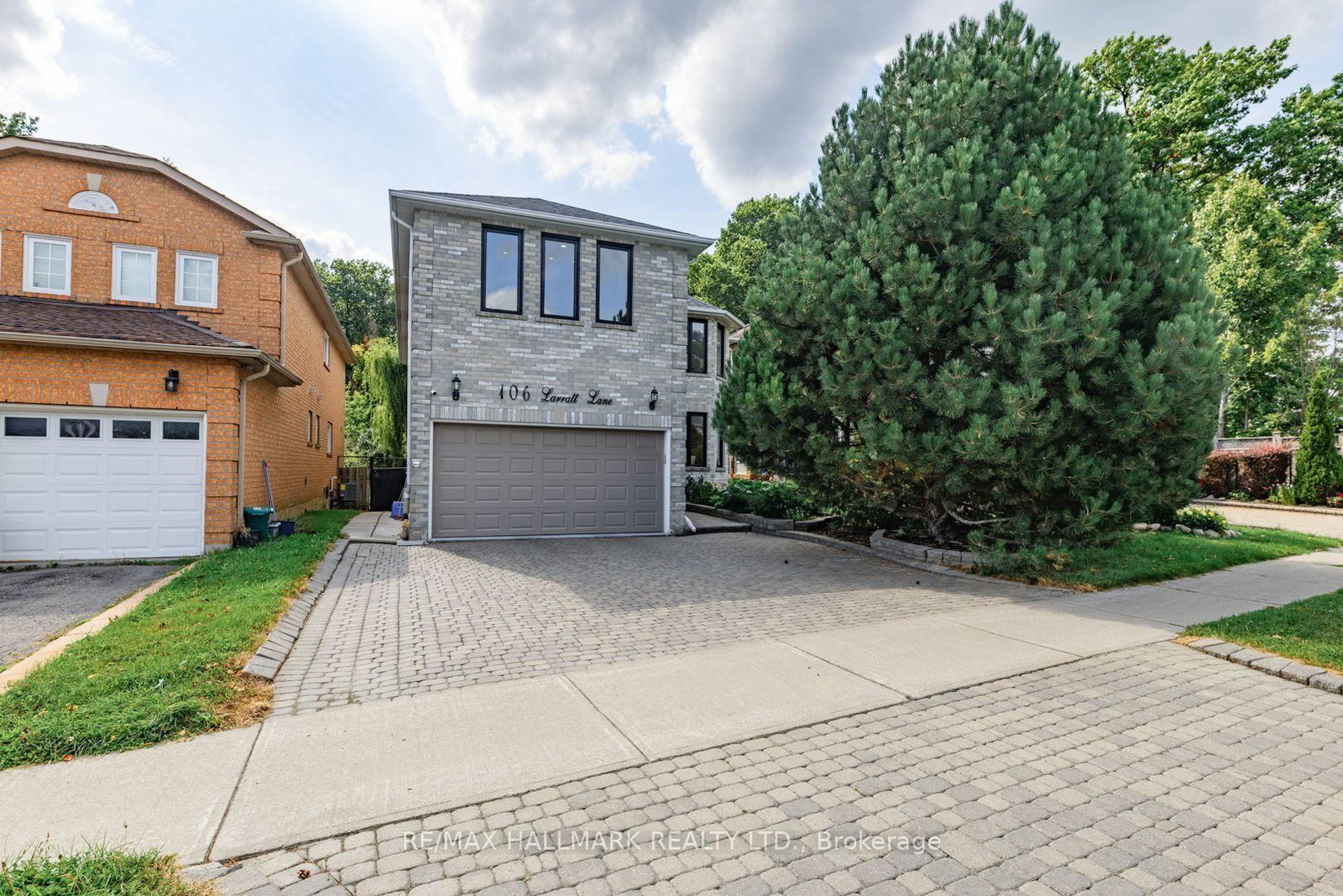 106 Larratt Lane • Richmond Hill, ON photo 1