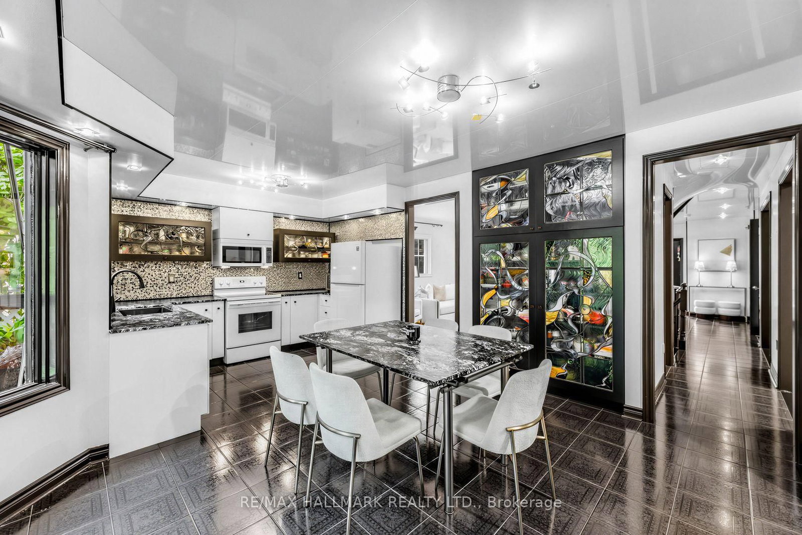 106 Larratt Lane • Richmond Hill, ON photo 13