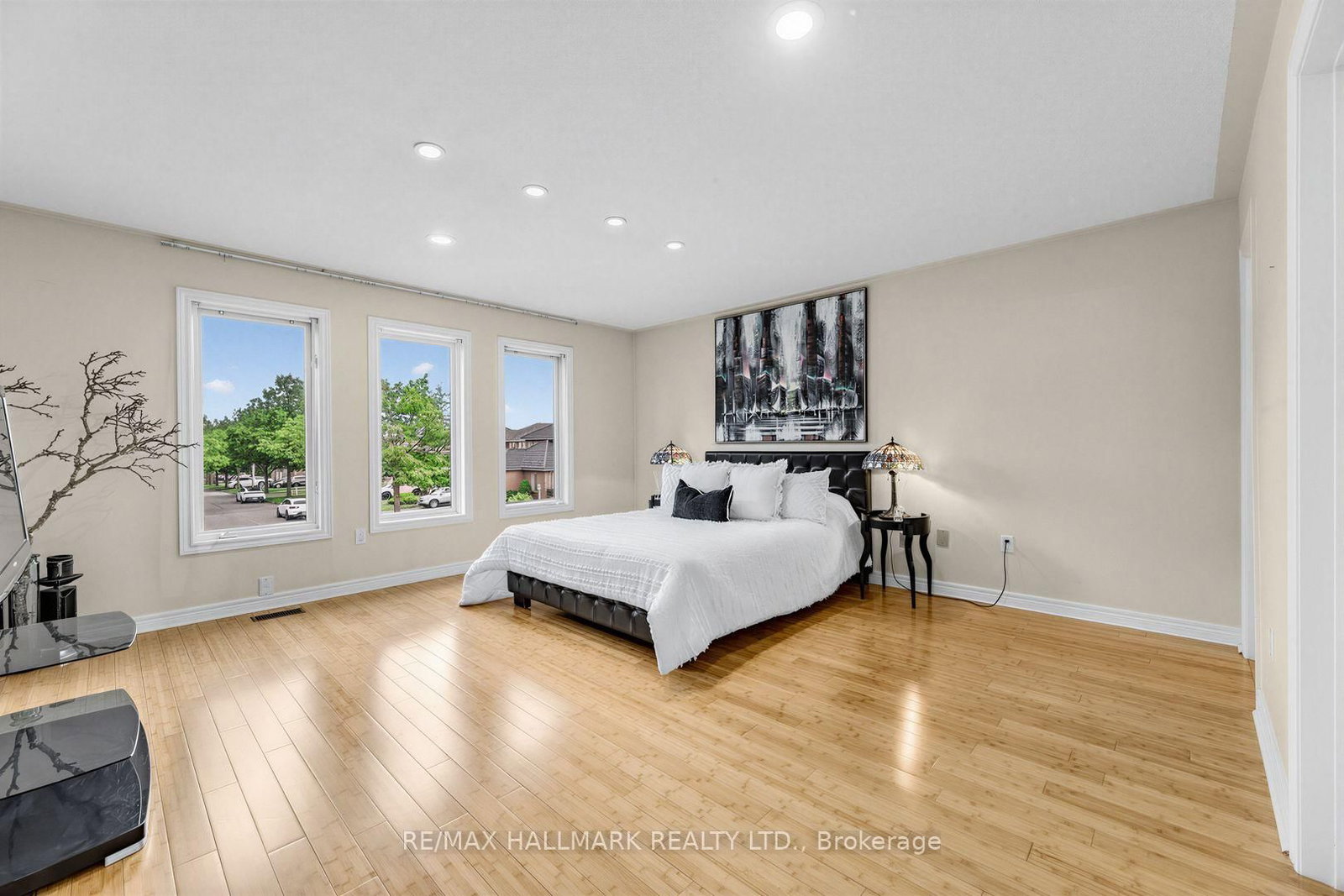 106 Larratt Lane • Richmond Hill, ON photo 36