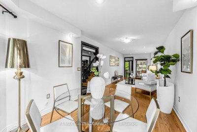 106 Larratt Lane • Richmond Hill, ON photo 8
