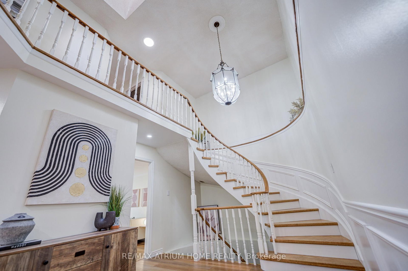 77 Rosedale Heights Drive • Vaughan, ON photo 5