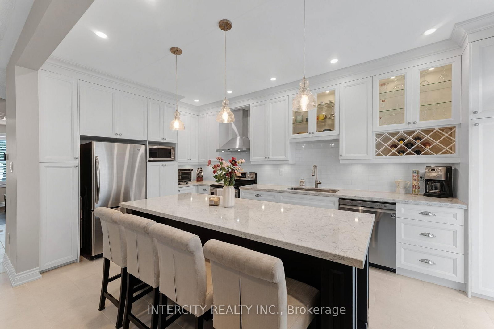 37 Redfinch Crescent • Vaughan, ON photo 10