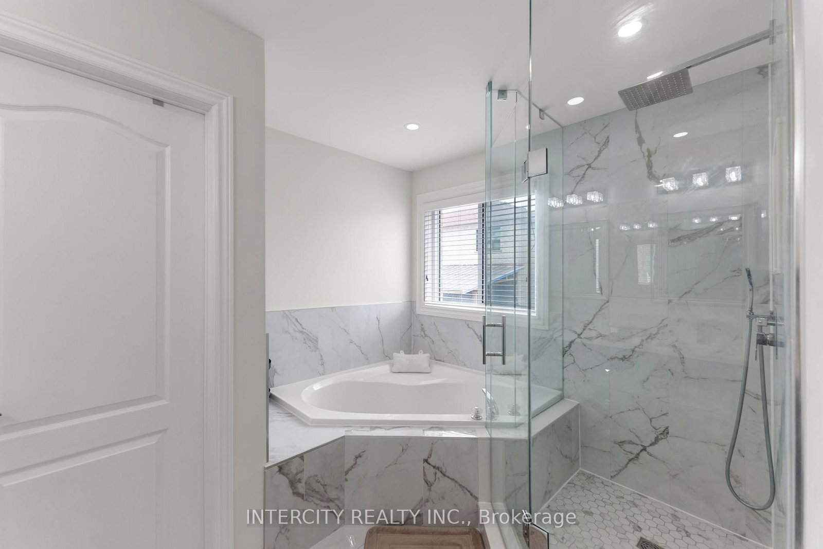 37 Redfinch Crescent • Vaughan, ON photo 31