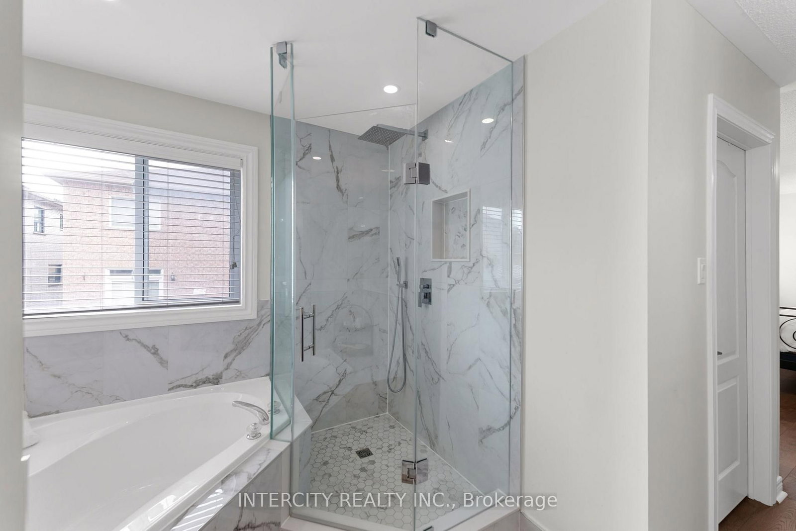 37 Redfinch Crescent • Vaughan, ON photo 32