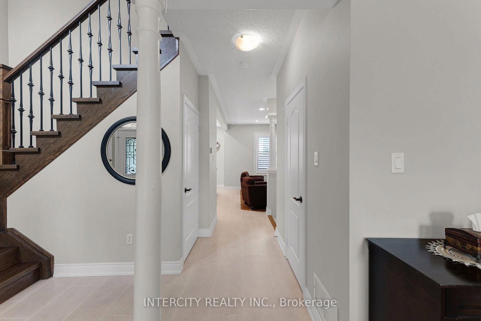 37 Redfinch Crescent • Vaughan, ON photo 7