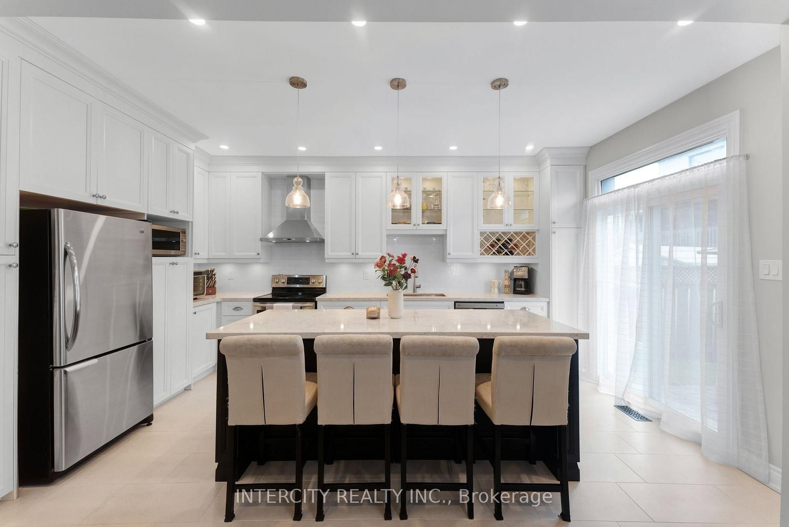 37 Redfinch Crescent • Vaughan, ON photo 9