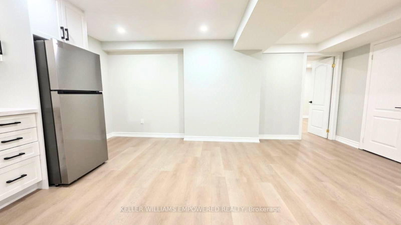 Bsmt - 26 Raffia Avenue