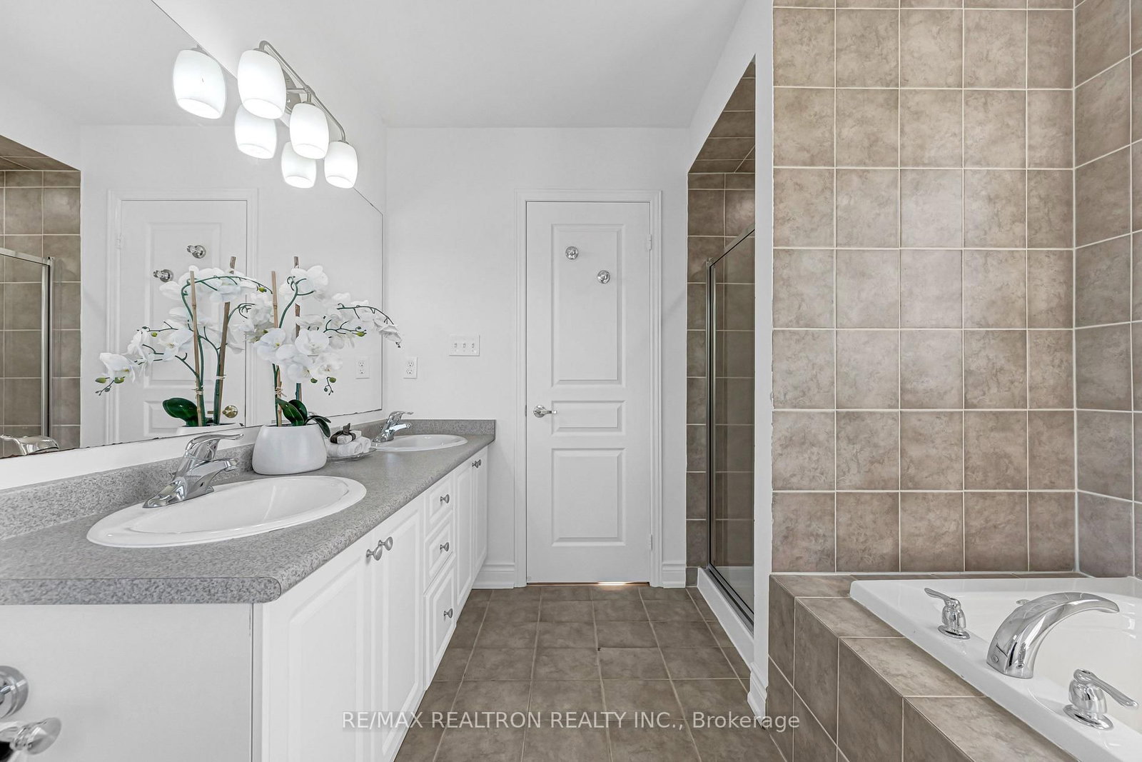 112 Duffin Drive • Whitchurch-Stouffville, ON photo 20