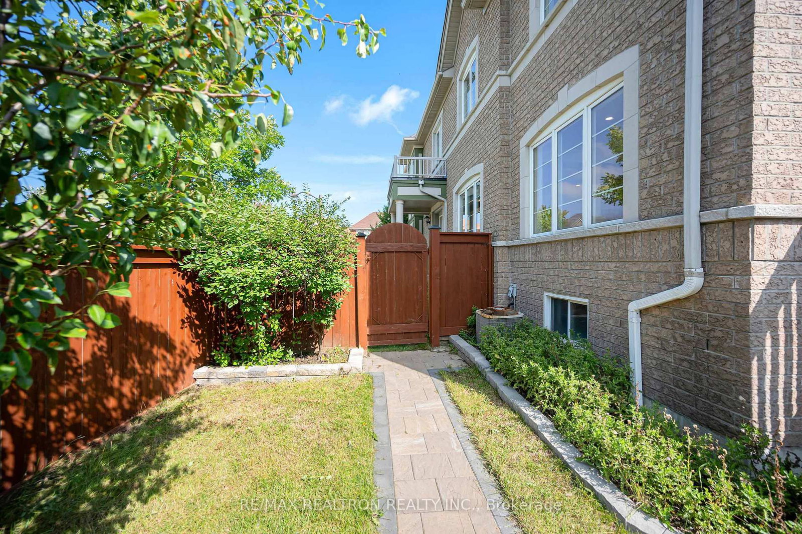 112 Duffin Drive • Whitchurch-Stouffville, ON photo 31