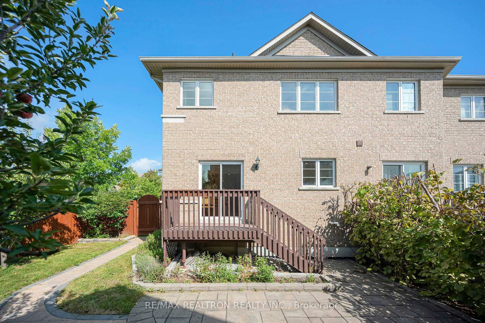 112 Duffin Drive • Whitchurch-Stouffville, ON photo 32