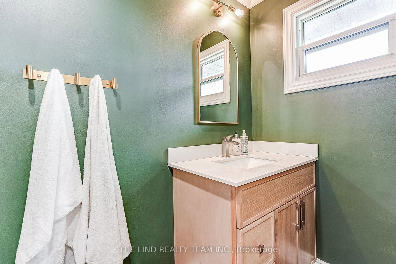 19505 Bathurst Street • East Gwillimbury, ON photo 23