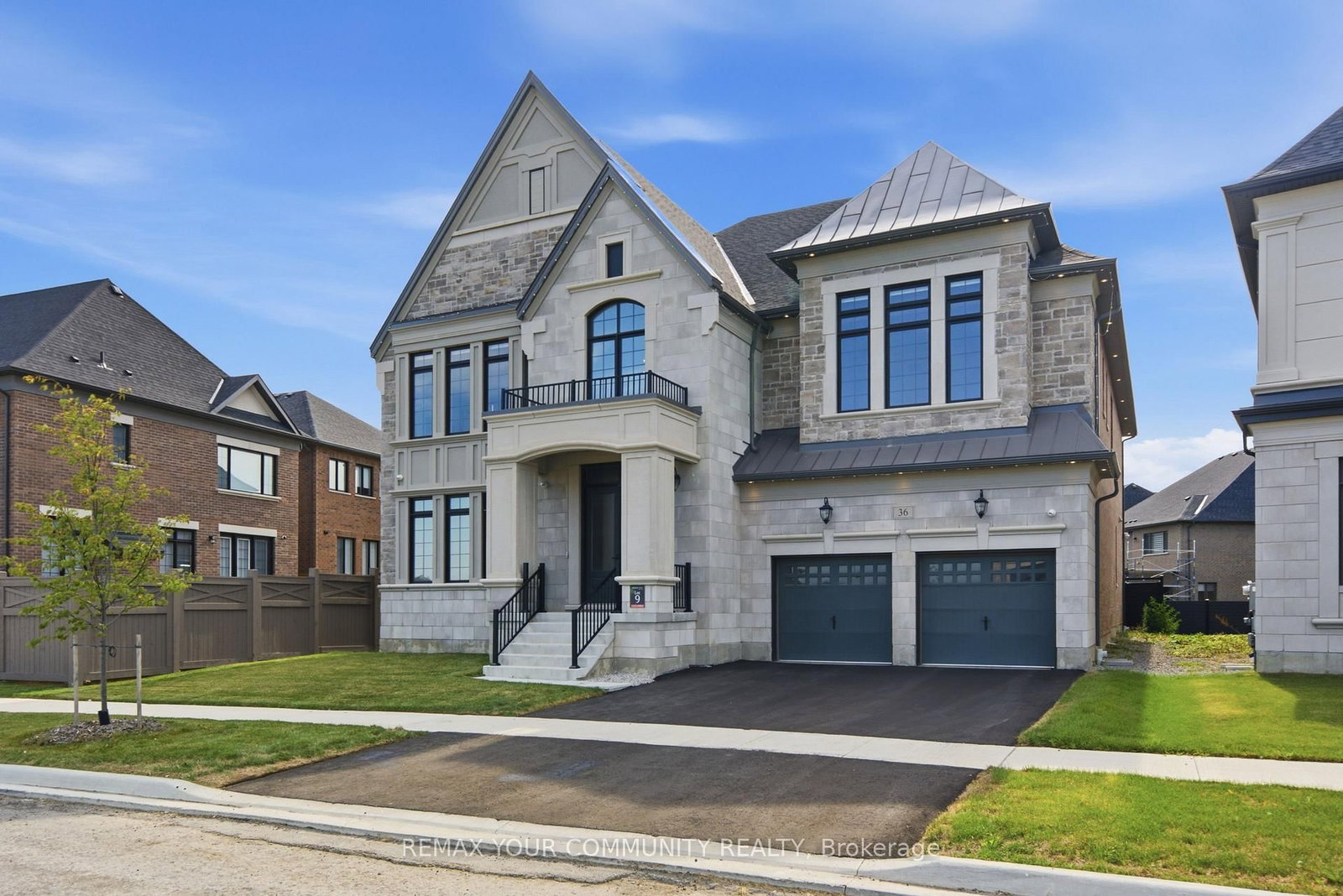 36 Arbordale Drive • Vaughan, ON photo 2