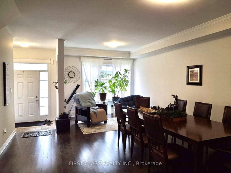 27 Clara May Avenue