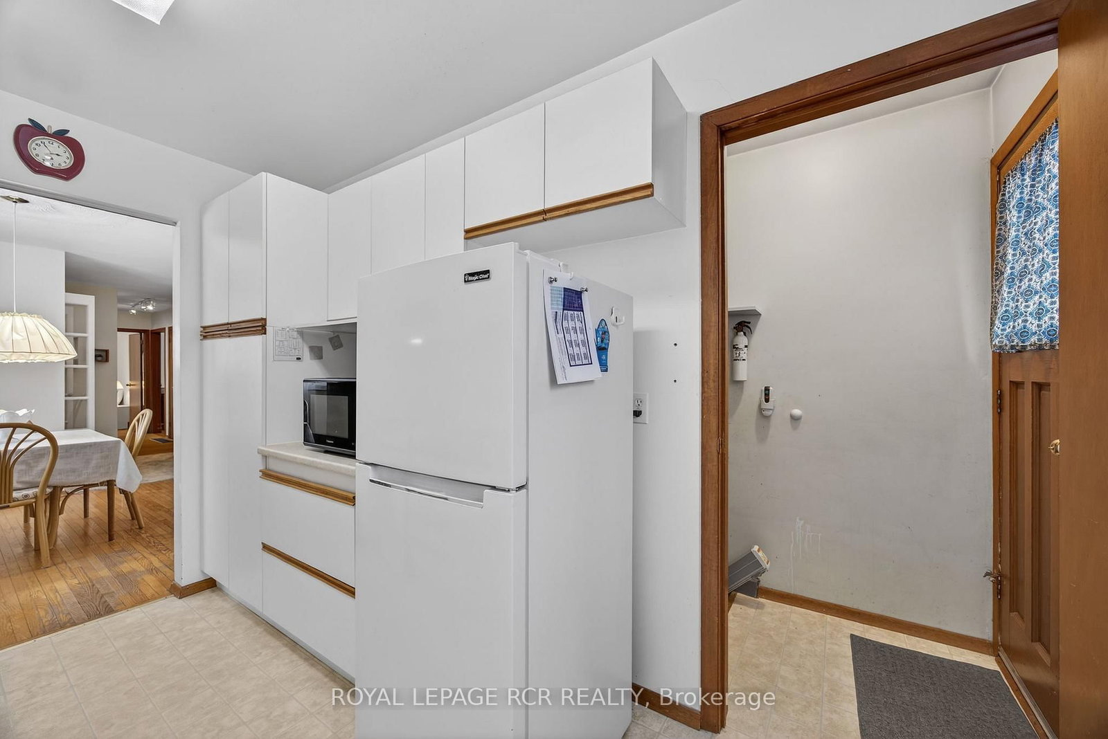 24 Drummond Street • Adjala-Tosorontio, ON photo 5