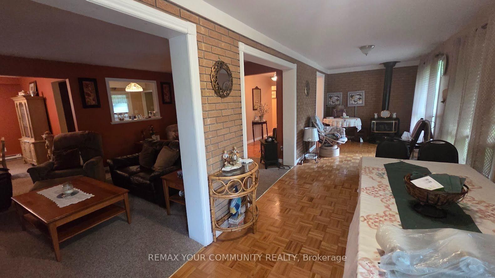 1031 Metro Road • Georgina, ON photo 10