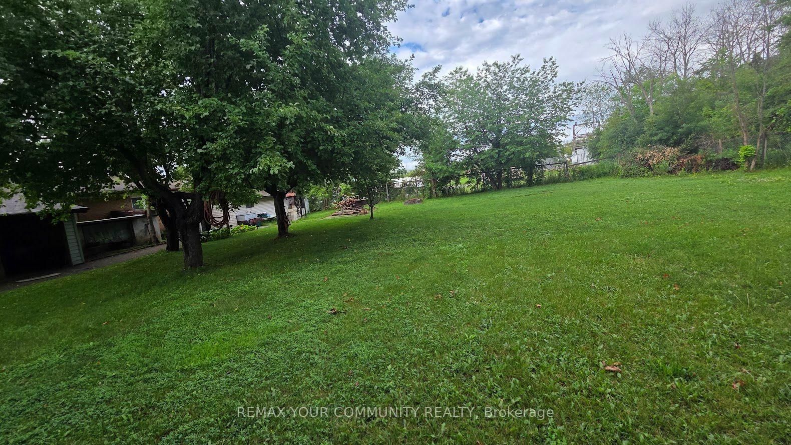 1031 Metro Road • Georgina, ON photo 34