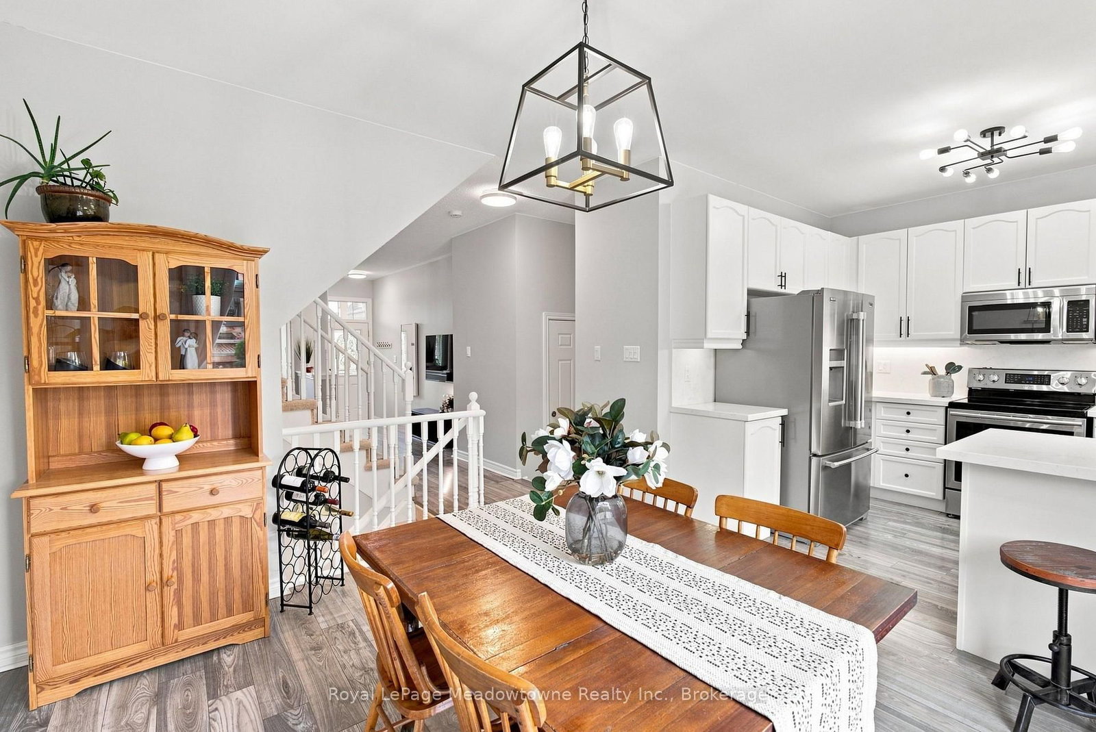 140 Laurendale Avenue • Georgina, ON photo 13
