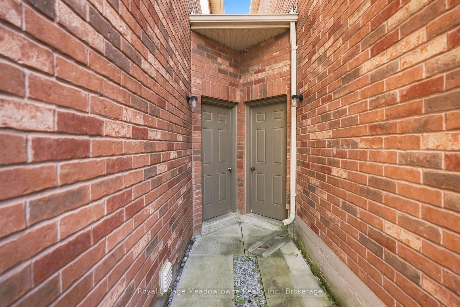 140 Laurendale Avenue • Georgina, ON photo 46