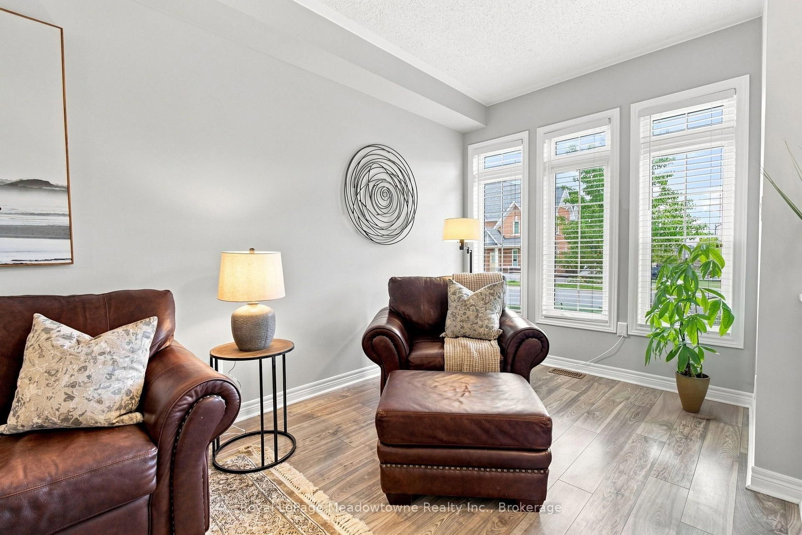 140 Laurendale Avenue • Georgina, ON photo 7