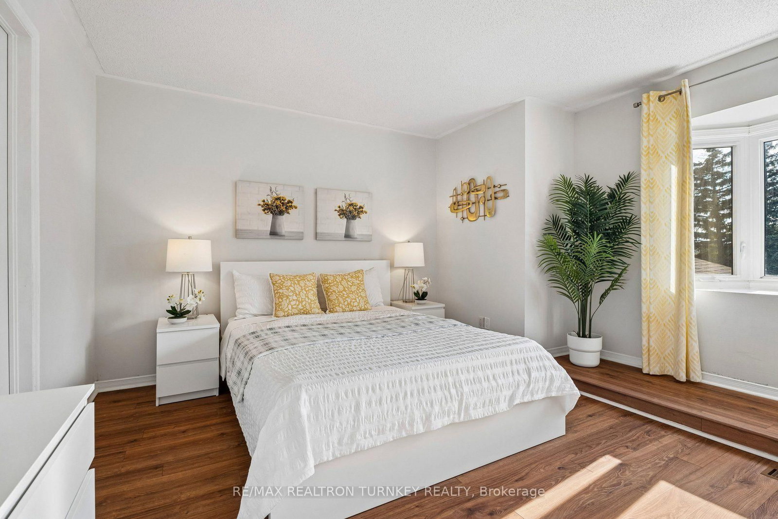 805 Playter Crescent • Newmarket, ON photo 23