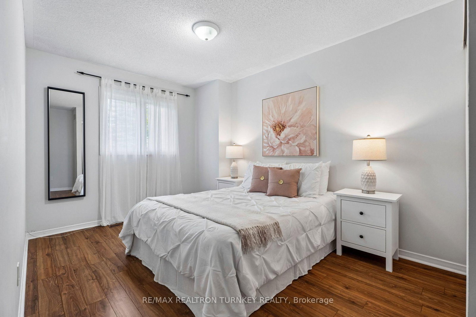 805 Playter Crescent • Newmarket, ON photo 27