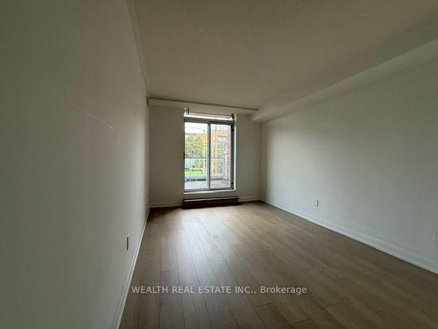 102-7378 Yonge St, Vaughan, view 12