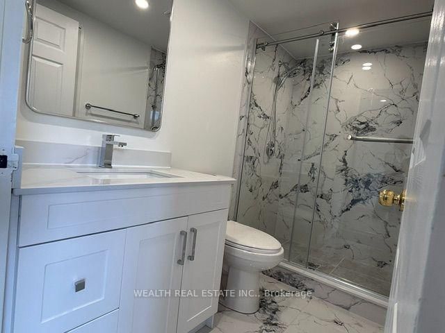102-7378 Yonge St, Vaughan, view 14