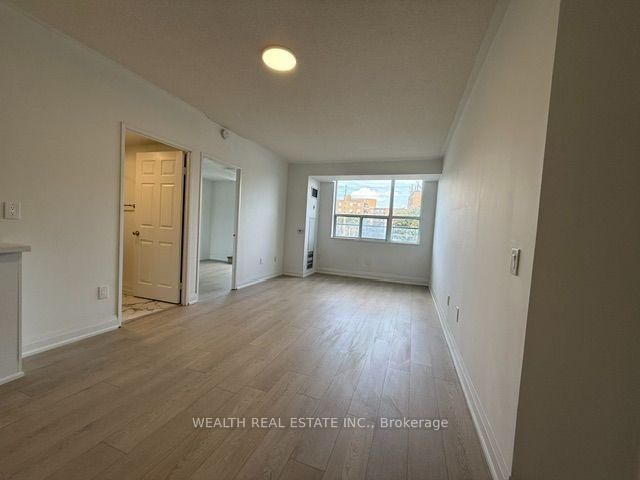 102-7378 Yonge St, Vaughan, view 8