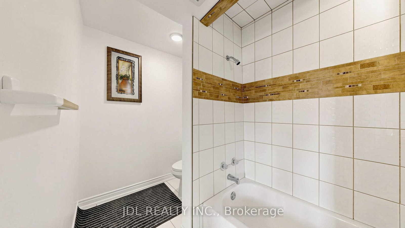 956 Lake Drive E • Georgina, ON photo 13