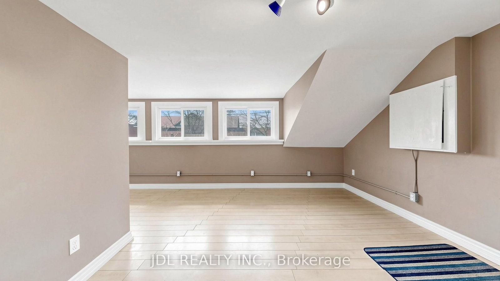 956 Lake Drive E • Georgina, ON photo 15