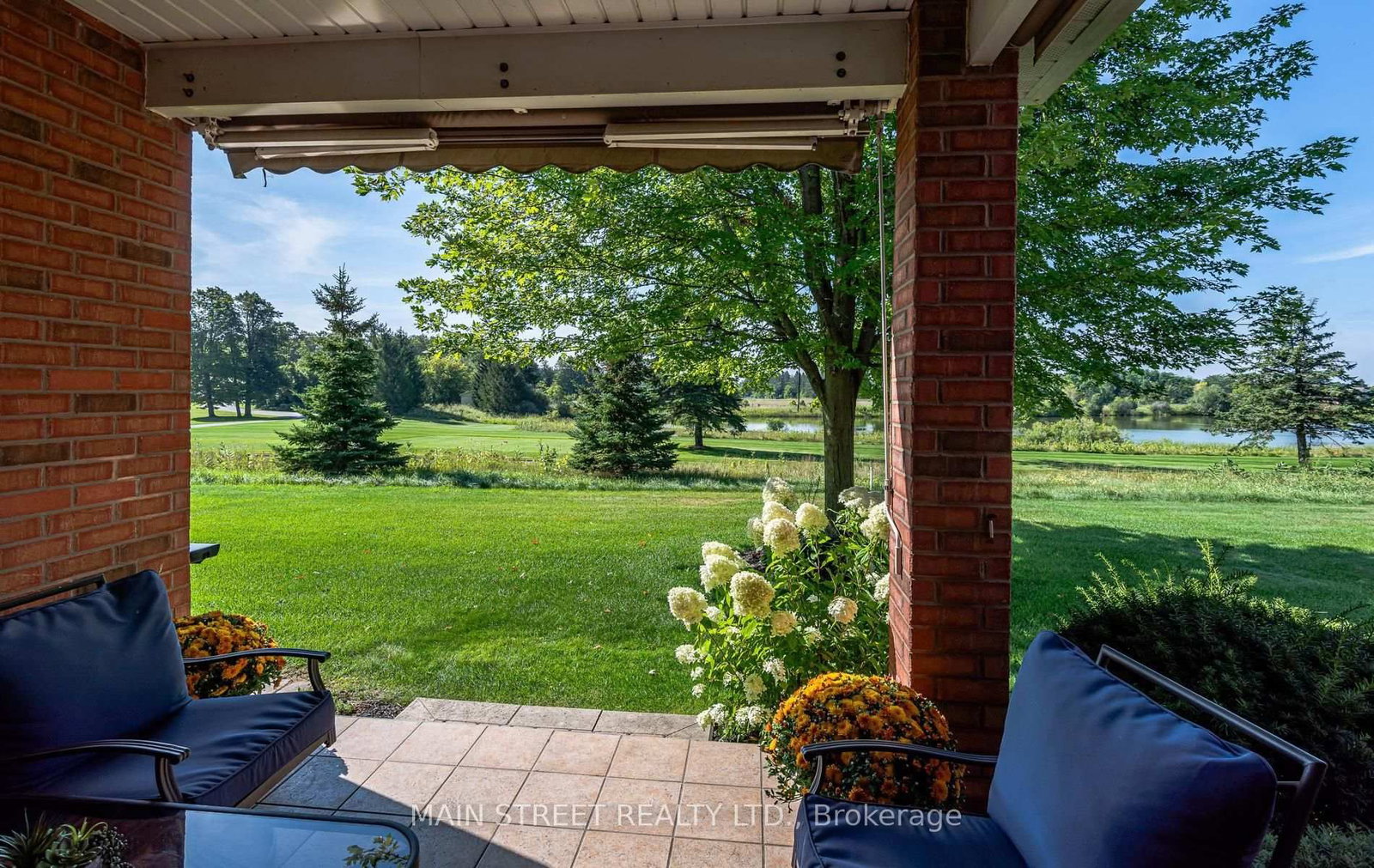 54 Couples Gallery • Whitchurch-Stouffville, ON photo 39