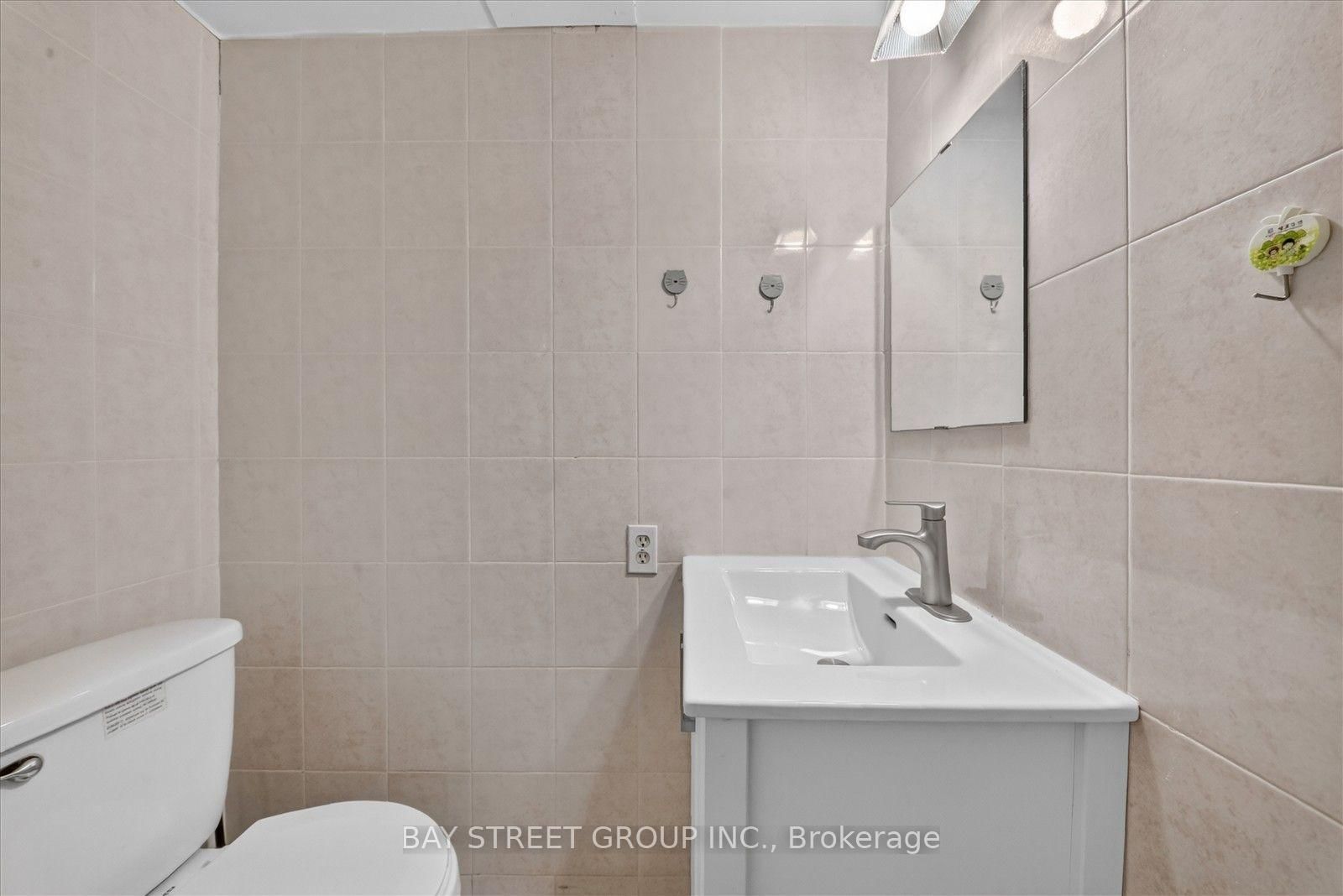 44 Maitland Avenue • Markham, ON photo 36